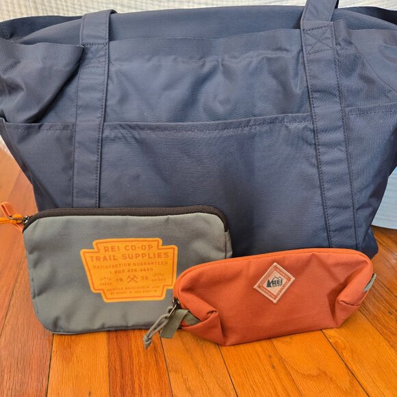 REI tote bag and travel pouches - Picture 1 of 7